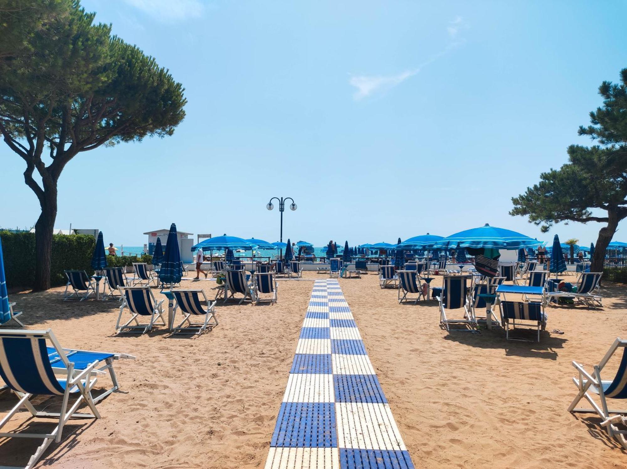 Appartement Brioni Fronte Mare à Jesolo Extérieur photo